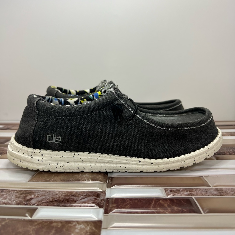 Hey Dude WALLY Stretch Men's Size 9